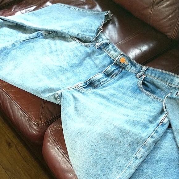 10/30R Universal Thread Patched Jeans - Picture 1 of 6